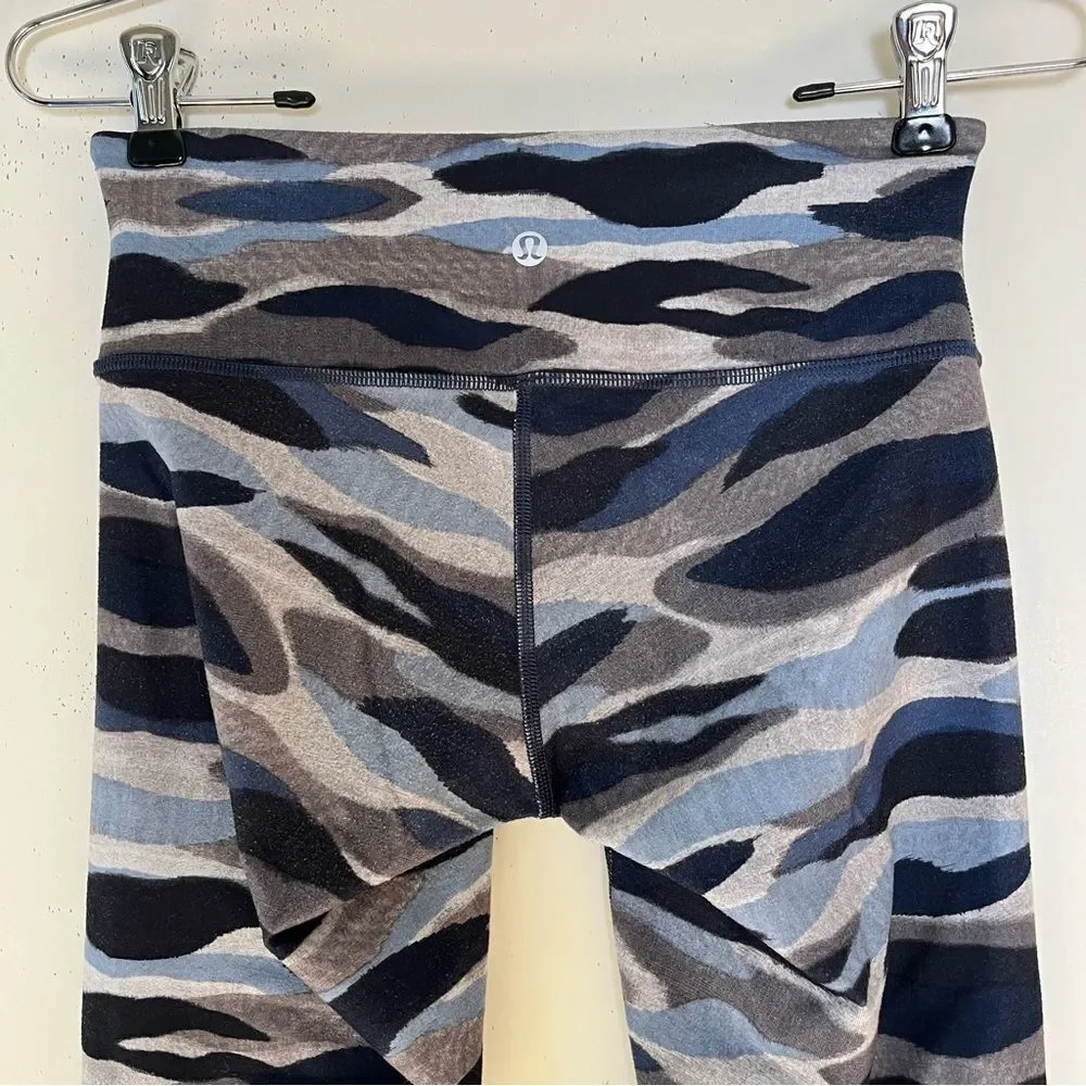 Lululemon Wunder Under Crop III Leggings Blue Camo 22" Inseam Luon Womens Size 4 - Picture 5 of 9